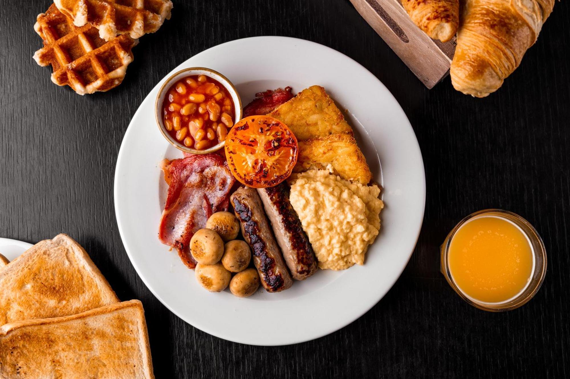 Village Hotel Manchester Ashton 외부 사진