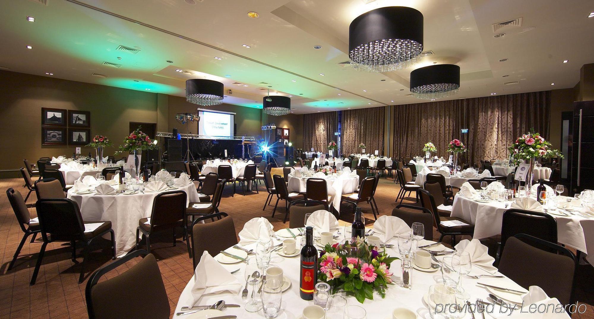 Village Hotel Manchester Ashton 외부 사진